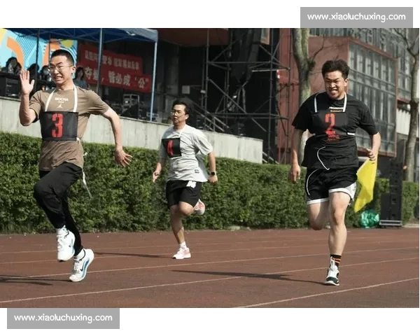 篮球赛场上的激烈拼搏与团队协作让我深刻感受到体育精神的力量与魅力 篮球赛场上的激烈拼搏与团队协作让我深刻感受到体育精神的力量与魅力